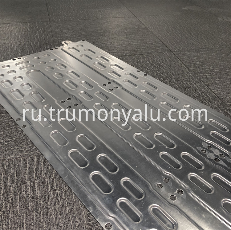 water cooling plate (13)